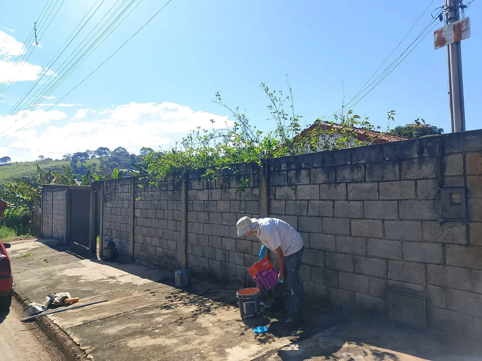 Muro de tijolo antes da pintura