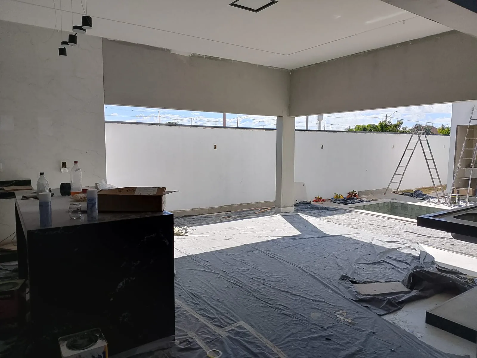 Sala durante a obra, antes do acabamento